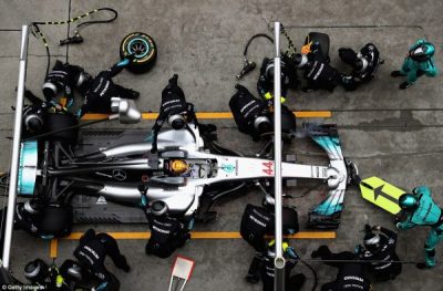 Even Lewis Hamilton needs Pit Stops